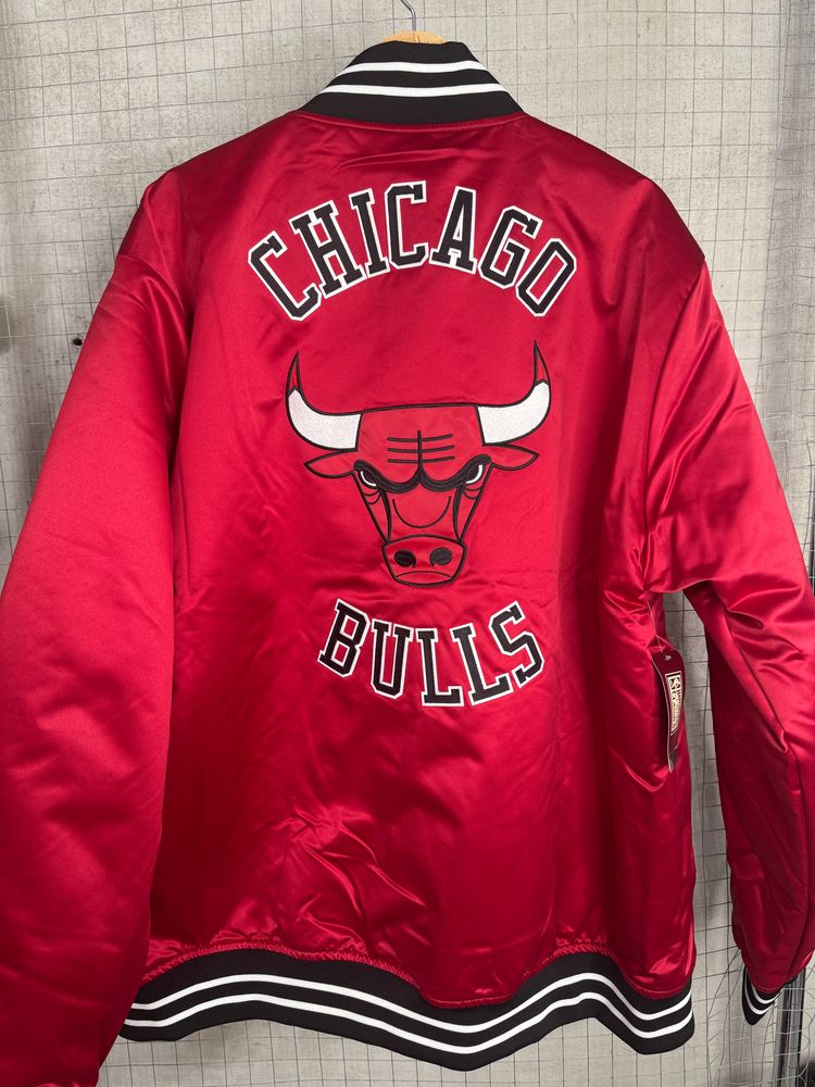 Mitchell & Ness Chicago Bulls Heavyweight Jacket